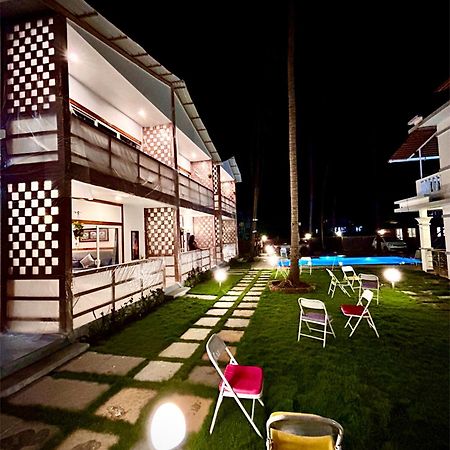 White Turtle Hotel Morjim Dış mekan fotoğraf